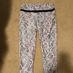 Women’s athletic leggings